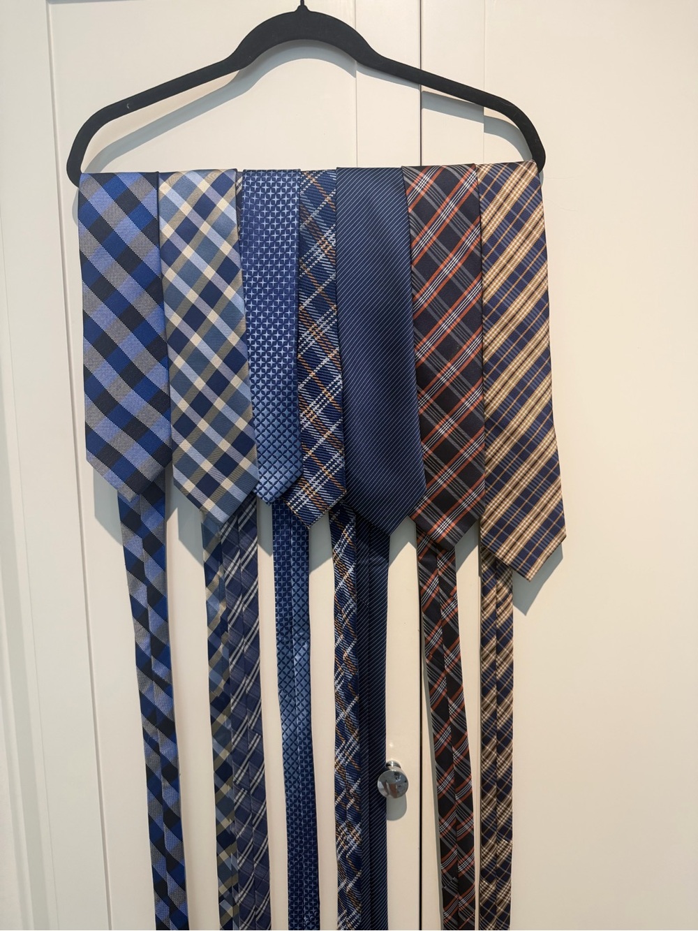 (7) Men's Blue Patterned Tie Collection - Unknown Brand, assorted brands - Picture 2 of 2